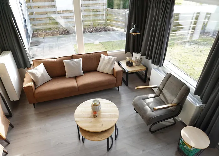 Kustverhuur, Park Schoneveld, Duinroos 123